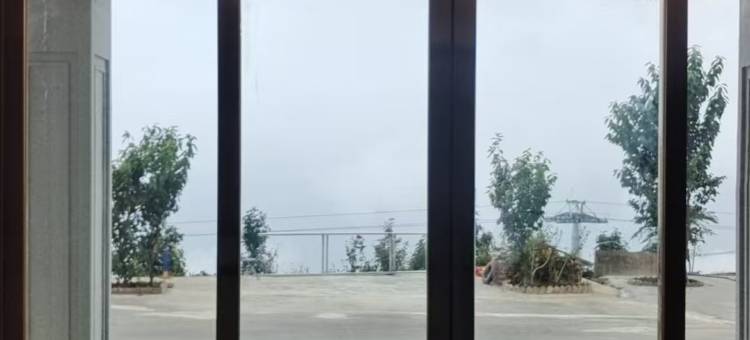 轿子雪山缘何酒店图片