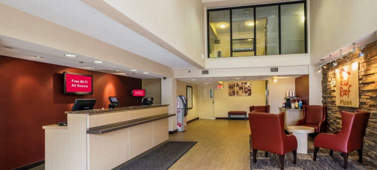 西棕榈沙滩红顶PLUS酒店(Red Roof Plus+ West Palm Beach)图片