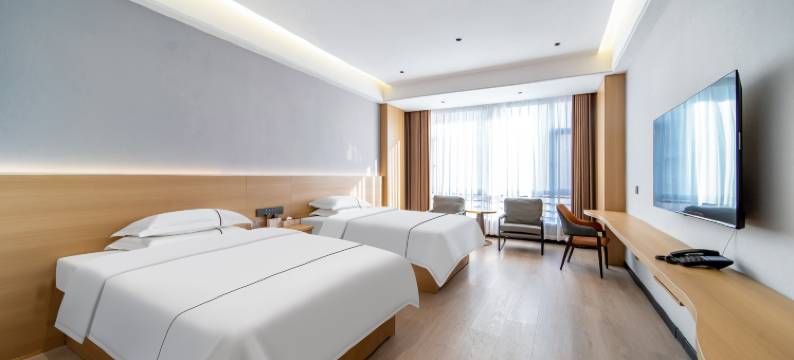 伊宁风旅河谷酒店(行政服务中心店)图片