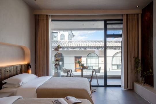 半月湾·水景度假民宿(大理洱海生态廊道店)图片