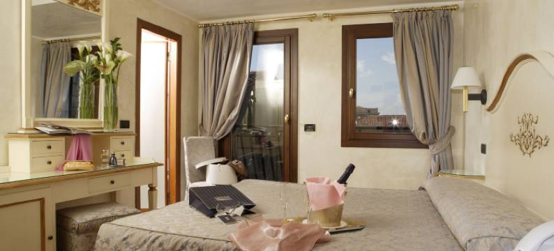 卡普里卡尔顿饭店(Hotel Carlton Capri)图片