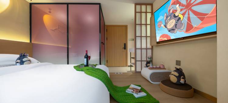 龙猫精灵酒店(成都宽窄巷子文殊院地铁站店)图片