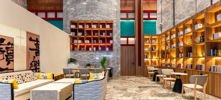 丽呈朗誉酒店(深圳大运新城黄阁坑地铁站店)图片