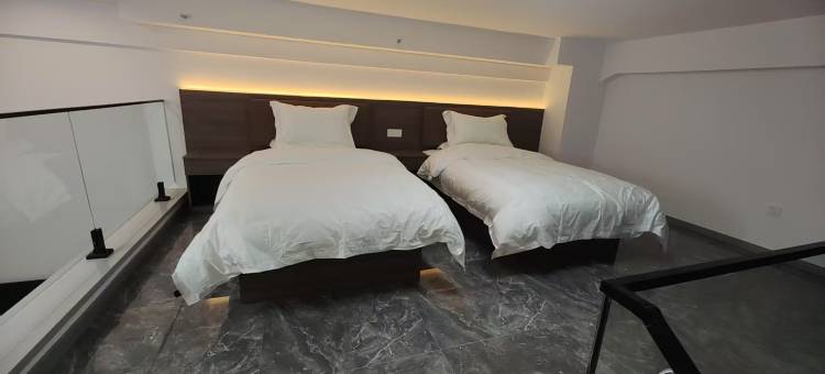 如家华驿精选酒店(长春市汽车公园保利中央广场店)图片