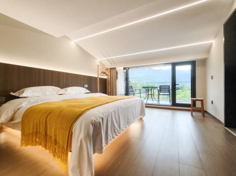 山河・逸居观景休闲民宿 (九华山大愿文化园店)图片