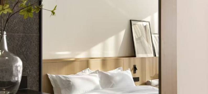 君城·设计师酒店(湛江高铁北站鼎盛广场店)图片