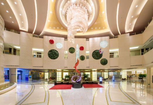 Pullman Linyi Lushang Hotel Overview