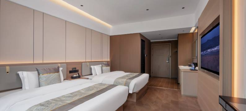 千寻墨兰酒店(长沙高铁南站国际会展中心店)图片