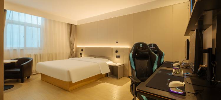 雷神电竞酒店(迎春大街烟台大学店)图片