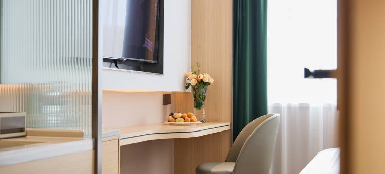 柏纳酒店(那拉提旅游风景区店)图片