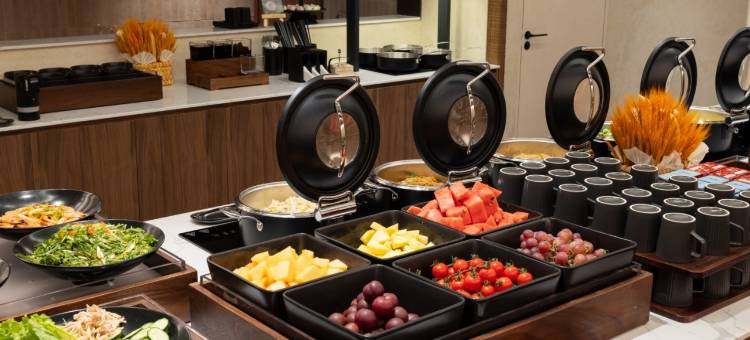 杭州钱江世纪城通惠北路亚朵酒店图片