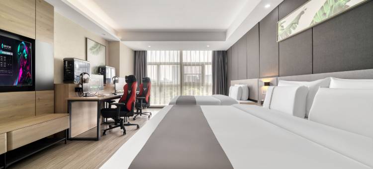 雷神电竞酒店(杭州滨江宝龙伟业路地铁站店)图片