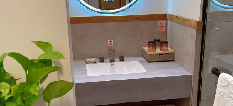喀纳斯童话故事国际酒店图片