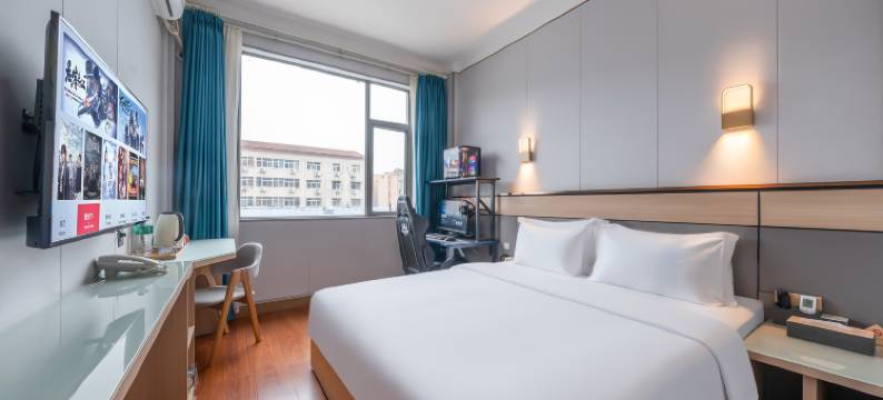 美娱·星峰电竞酒店(巩义星月时代广场店)图片