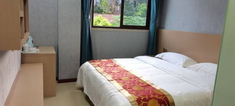 裕丰商务酒店(石坪镇店)图片