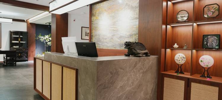 清明上河园西园叁號民宿(万岁山武侠城店)图片