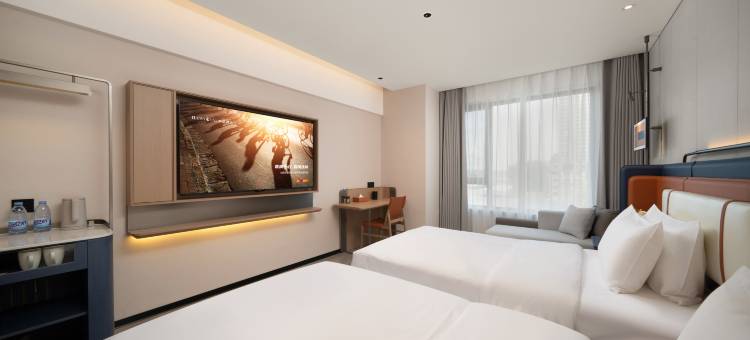 H水晶酒店(西安西二环白家口地铁站店)图片