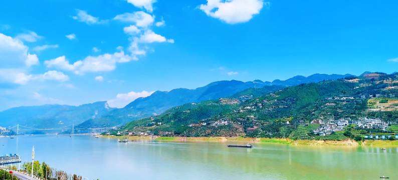 烟雨江畔民宿(奉节店)图片