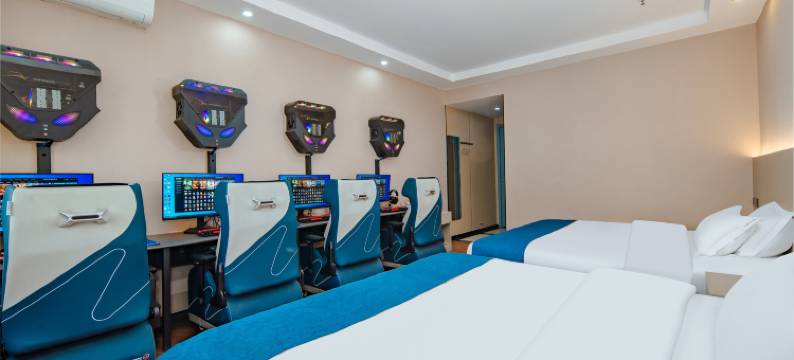 大峡谷电竞酒店(艾溪湖江西制造学院太子殿地铁站店)图片