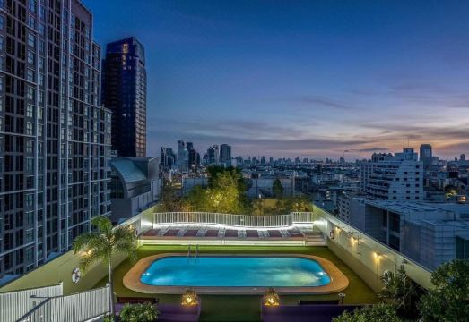 曼谷胜利行政公寓酒店外景图