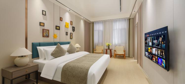 Elaine·颐涞钱苑后院御墅酒店(赛里木湖东门景区店)图片