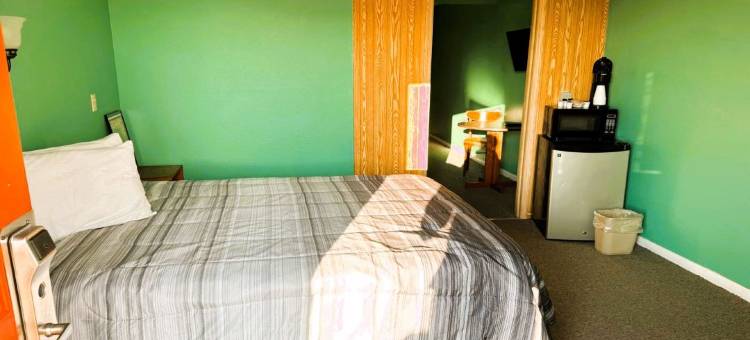 OYO 爱之酒店卡多卡在荒地南达科他州(Love Hotels Kadoka by OYO at Badlands SD)图片