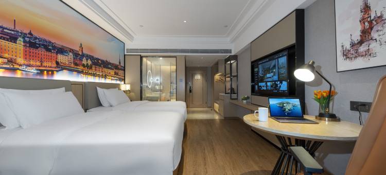 维也纳国际酒店(桂平西山景区北江湾店)图片