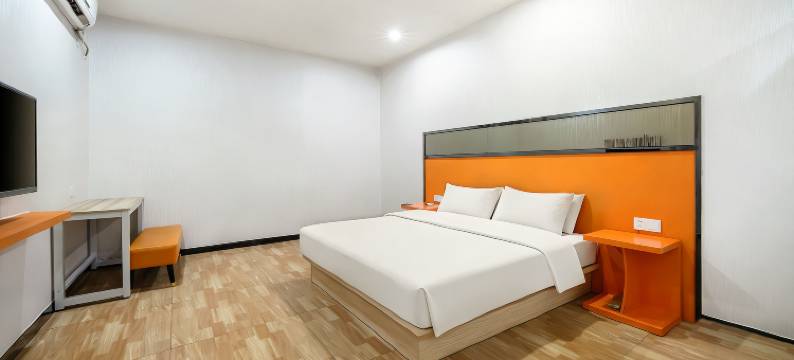 18精品酒店(梧州市中山公园骑楼城步行街店)图片