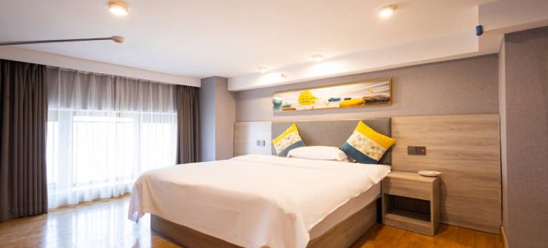 雷神电竞酒店(南昌西站礼庄山地铁站店)图片