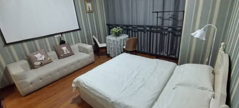 Vine微来·影院式民宿(矿大南湖校区壹方城店)图片