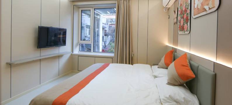 OYO鹤岗爱之旅宾馆图片