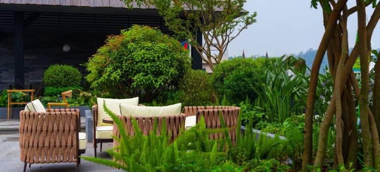 雲诗邸花园酒店(盈江国际翡翠城店)图片