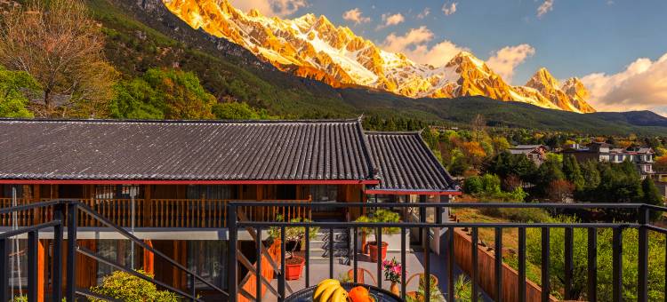 未见山·SUNRISE丨山野诧寂风丨雪山观景民宿(雪嵩村玉湖店)图片