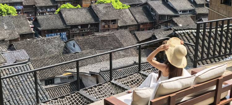 高见｜寨顶·ZHAO ALTUS丨270°全景私汤奢宿(肇兴侗寨店)图片
