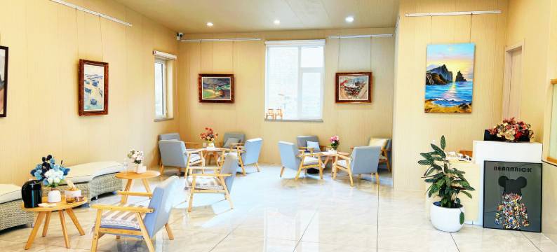 艺舍民宿(半月湾沙滩环海路店)图片