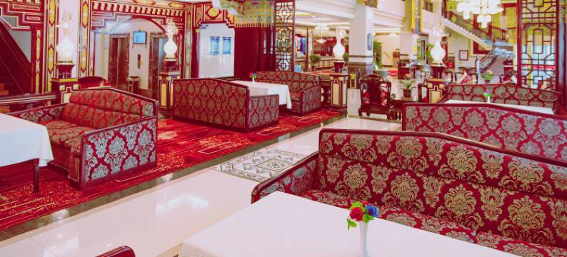 拉萨吾思藏酒店(大昭寺店)图片