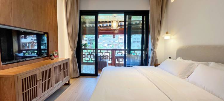 闻溪揽月精品民宿(芙蓉镇大瀑布店)图片