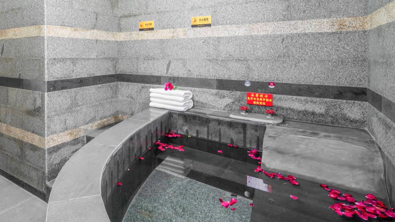 花筑·腾冲梅缘阁温泉度假民宿(荷花镇店)图片