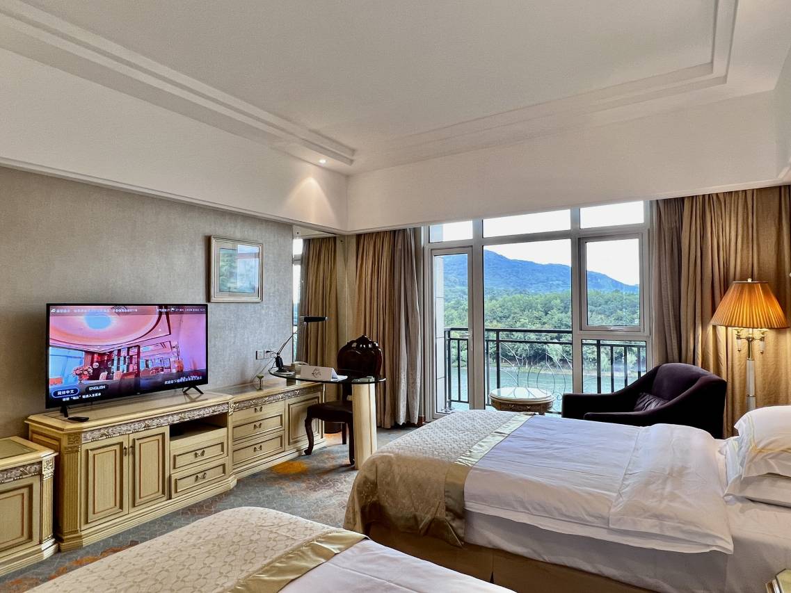 南京明发珍珠泉大酒店图片