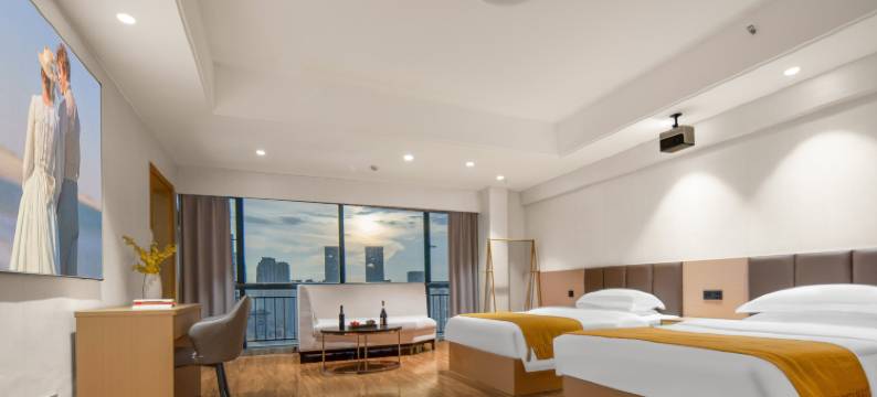 亚丁钻界大酒店(五一广场IFS国金中心店)图片