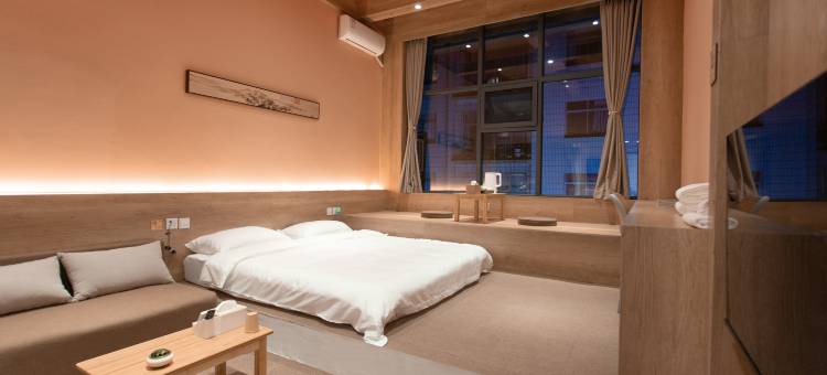 无隐良居酒店(建水古城朱家花园店)图片