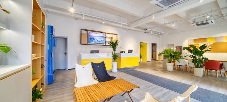 布丁严选酒店(杭州凤起路建国北路地铁站店)图片