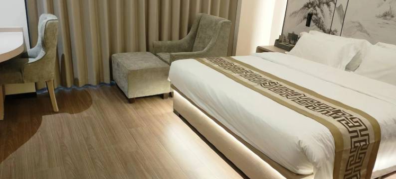 巴中鸿运凯涞酒店图片