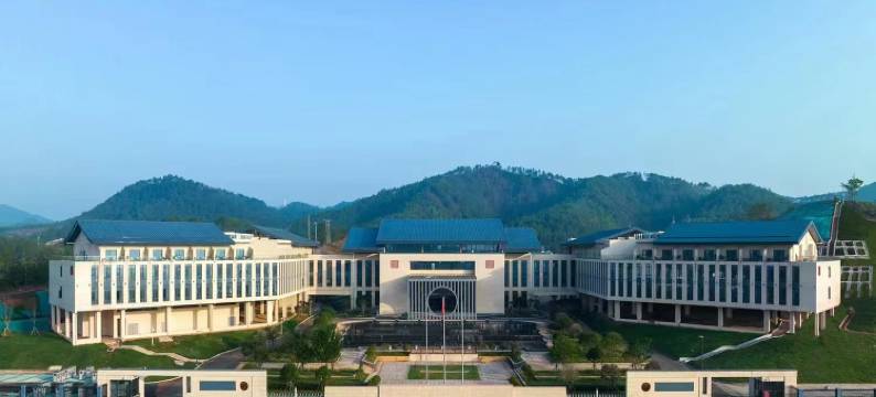 橙乡大酒店(信丰高铁西站店)图片