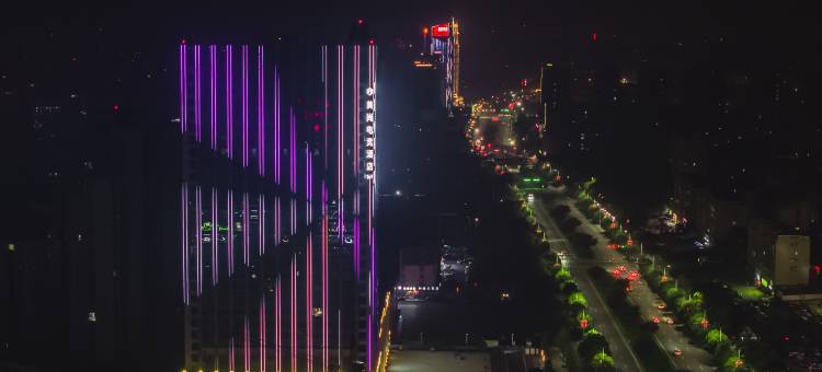 美尚电竞酒店(信阳新七大道火车站店)图片