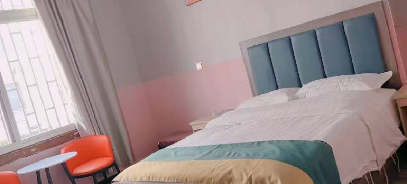 蒙自湘湘酒店(红河广场店)图片