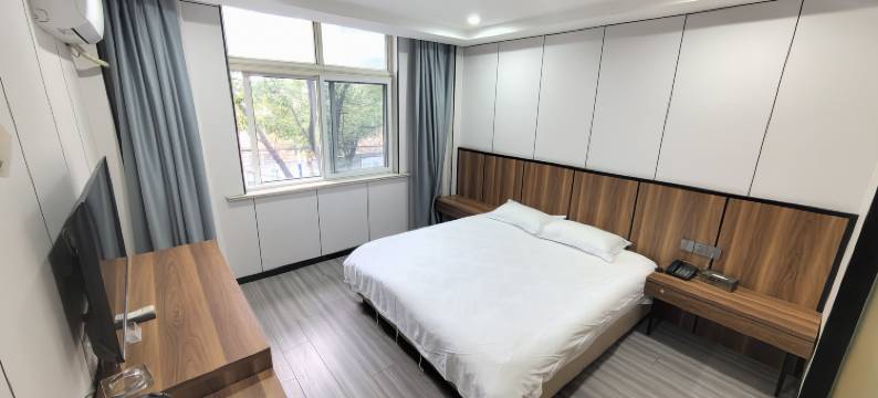 上海馨达宾馆(沈杜公路地铁站店)图片