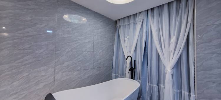 聚豪轻奢公馆(中山港口万民汇店)图片