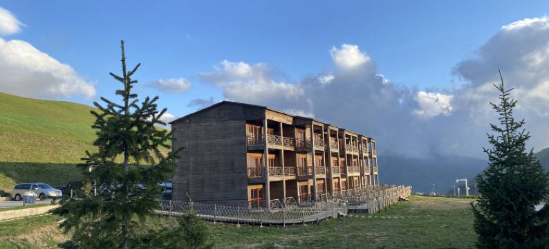 欣驿自驾车营地(赛里木湖店)图片