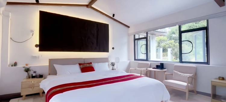 花溪·吵夜郎观景民宿(青岩古镇店)图片